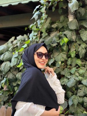 Djamila - Schwarz Baumwolle Hijab - Mirach