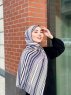 Dalal - Navy Blau & Creme Gemustert Crepe Hijab