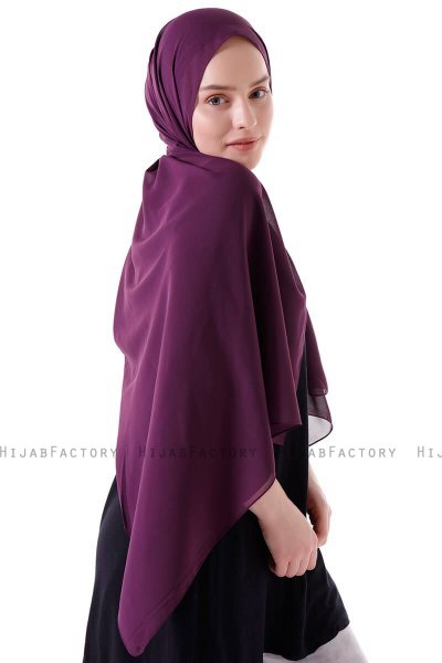 Hadise - Dunkelviolett Chiffon Hijab