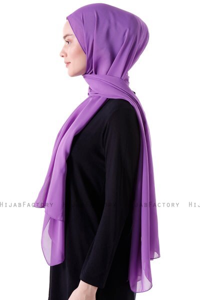 Hadise - Lila Chiffon Hijab