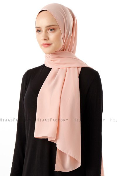 Hadise - Lachsfarbe Chiffon Hijab