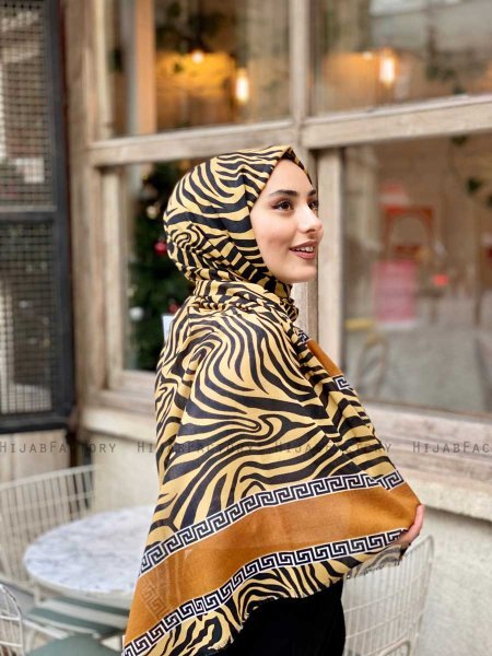 Kadifa - Schwarz & Beige Gemustert Baumwolle Hijab - Mirach