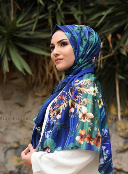 Marwa - Blau Gemustert Crepe Hijab