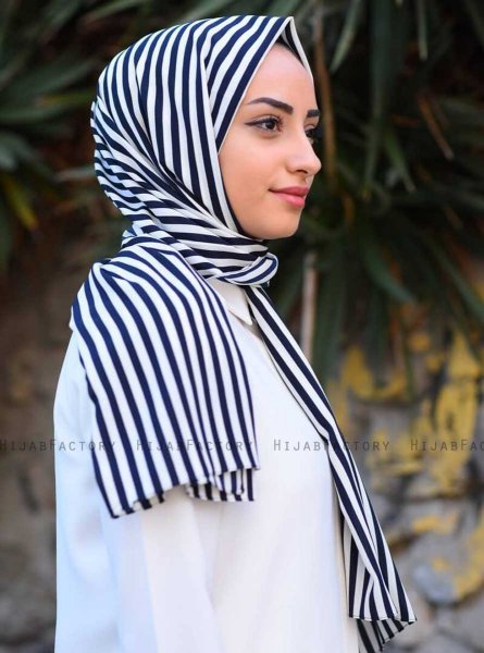 Marwa - Gestreift Crepe Hijab